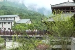 利好消息推動(dòng)長(zhǎng)線(xiàn)旅游市場(chǎng)復(fù)蘇 游客接待上限不搞“一刀...